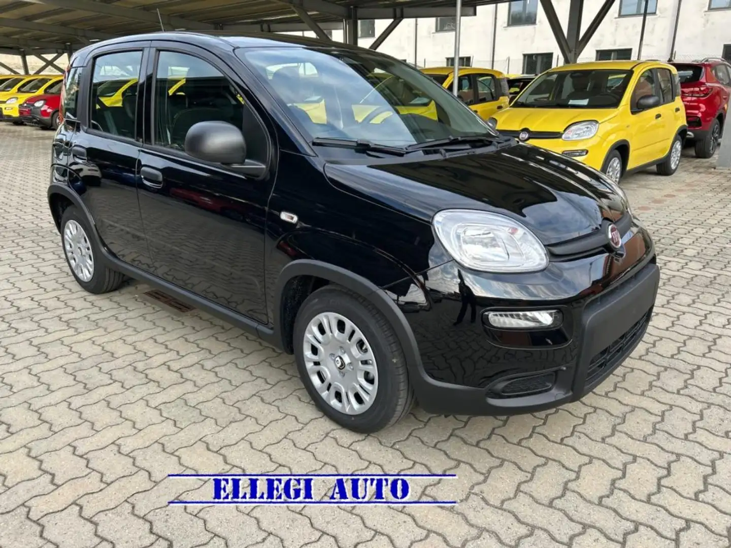 Fiat Panda PROMO FINANZ 1.0 HYBRID 5 POSTI +PACK CITY KM 0 Nero - 2