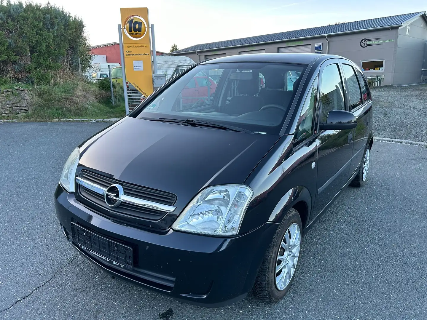 Opel Meriva Enjoy Schwarz - 1