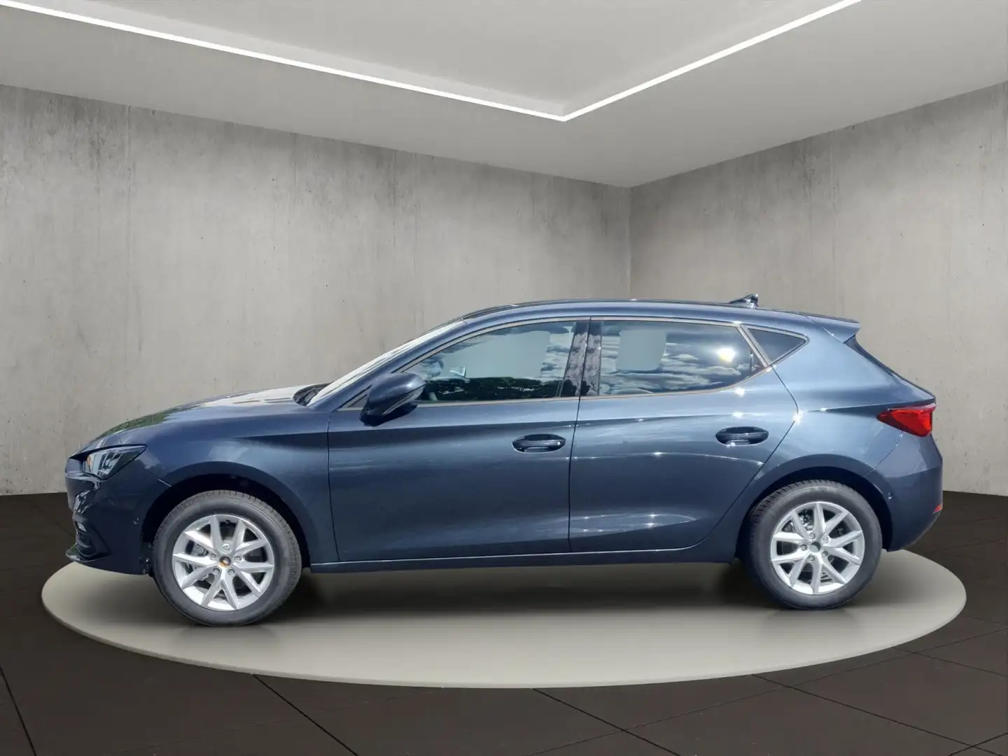 SEAT Leon Road Edition 1.5 eTSI 110kW (150 PS) 7-Gang Grau - 2