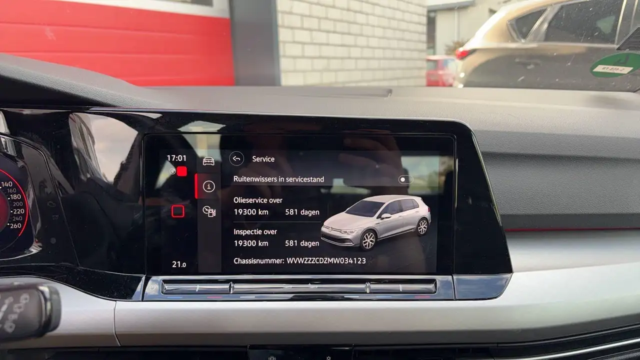 Volkswagen Golf 1.0 TSI Life CARPLAY / CLIMA / PDC V+A / LED / TRE, миниатюра 6