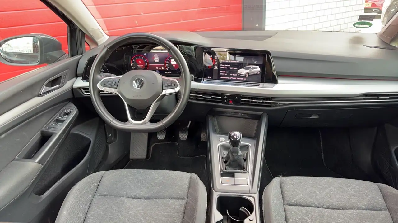 Volkswagen Golf 1.0 TSI Life CARPLAY / CLIMA / PDC V+A / LED / TRE, миниатюра 3