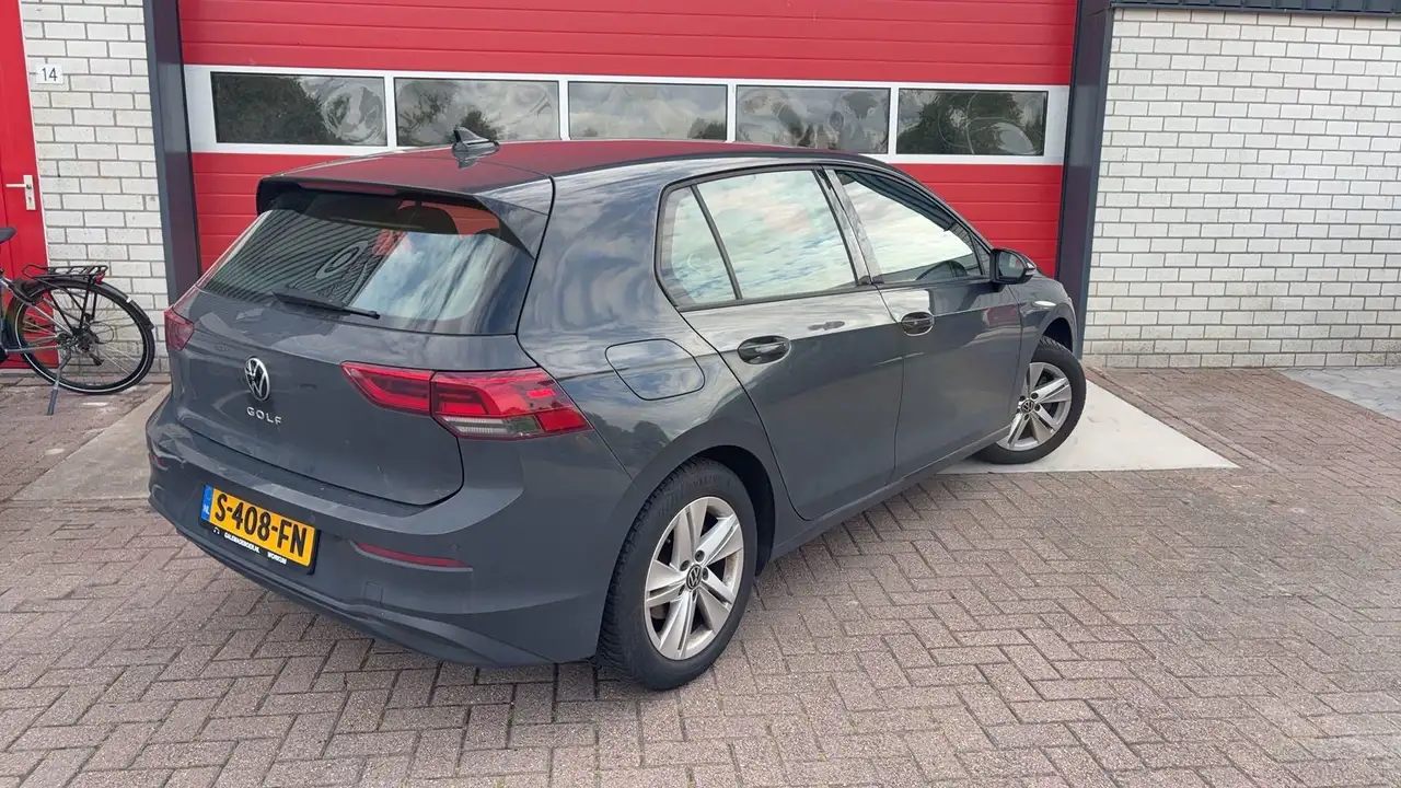 Volkswagen Golf 1.0 TSI Life CARPLAY / CLIMA / PDC V+A / LED / TRE, миниатюра 2