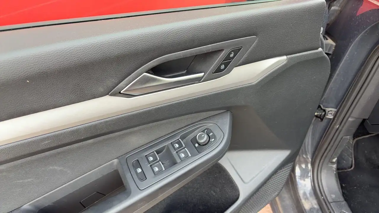 Volkswagen Golf 1.0 TSI Life CARPLAY / CLIMA / PDC V+A / LED / TRE, миниатюра 13