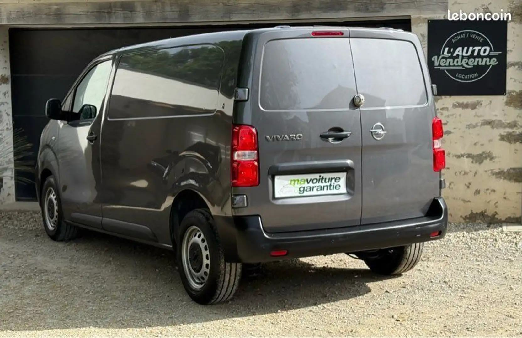 Opel Vivaro L2 2.0D 120ch Pack Clim BVM6 14 990e HT Grau - 2