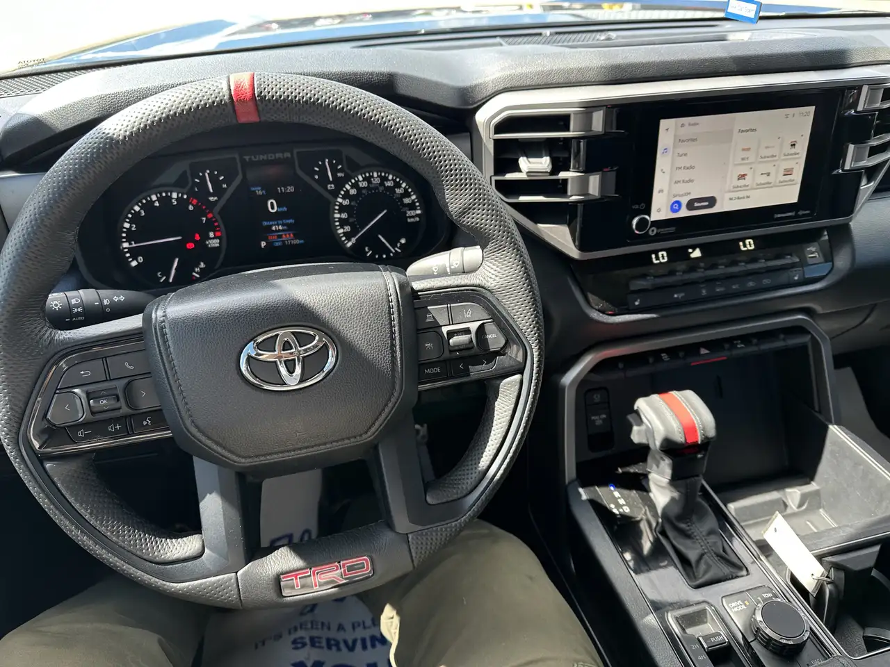Toyota Tundra снимка Toyota Tundra