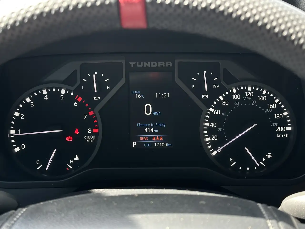 Toyota Tundra снимка Toyota Tundra