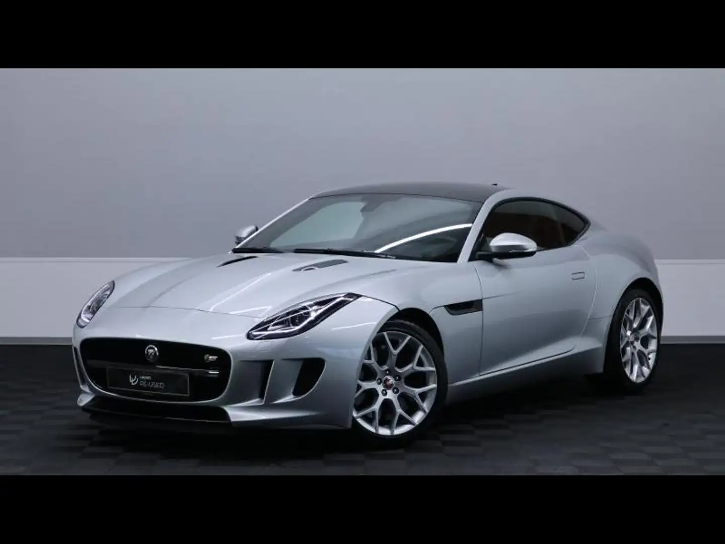 Jaguar F-Type Coupe S 3.0 supercharged 380 RWD Grijs - 1