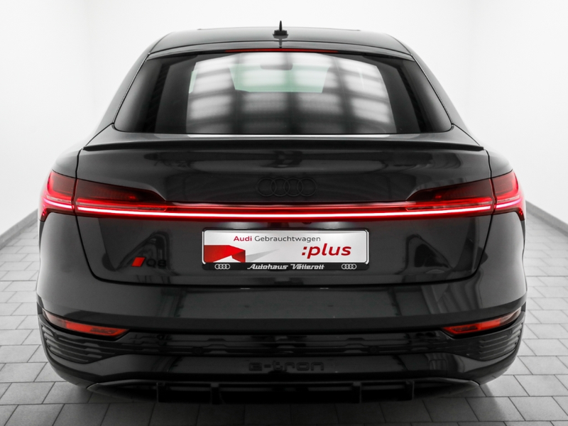 Audi Q8 e-tron Sportback 55 S line Edition Pano AHK Leder — photo 4