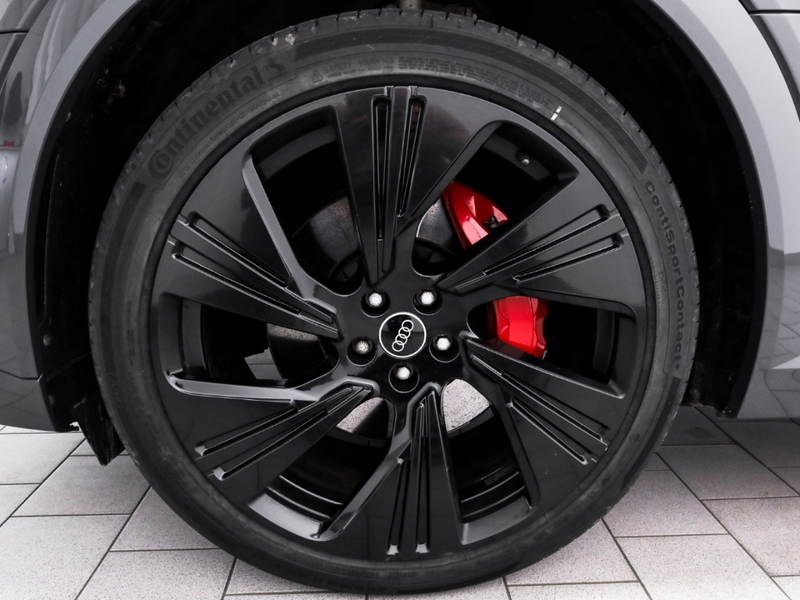 Audi Q8 e-tron Sportback 55 S line Edition Pano AHK Leder — photo 3
