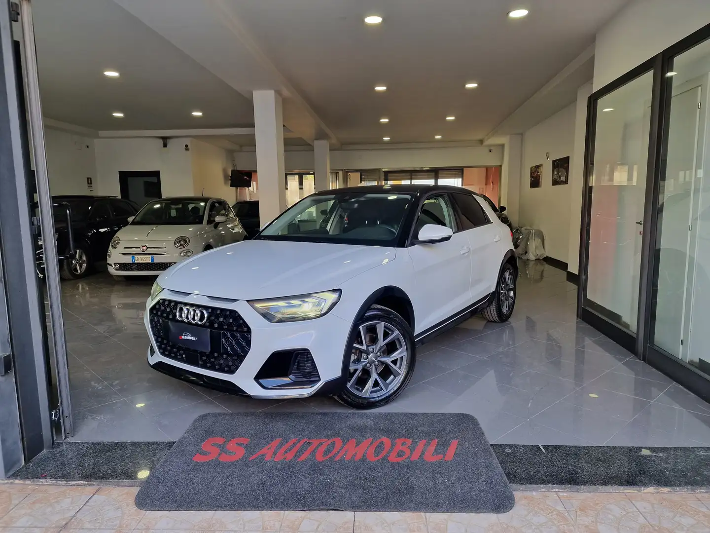 Audi A1 A1  Citycarver 30 1.0 tfsi Identity Contrast Bianco - 2