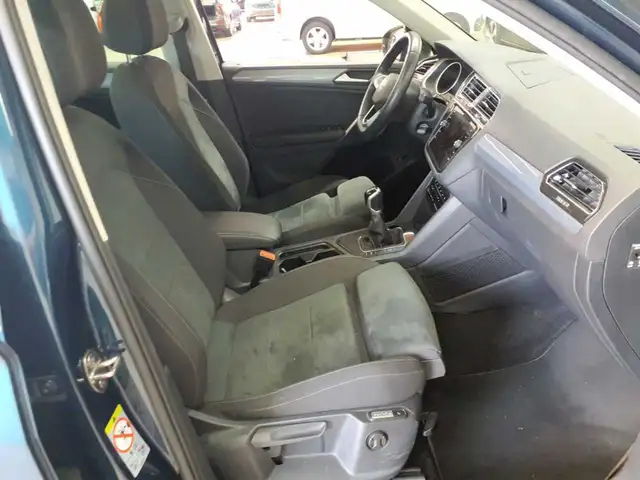 Volkswagen Tiguan view 14