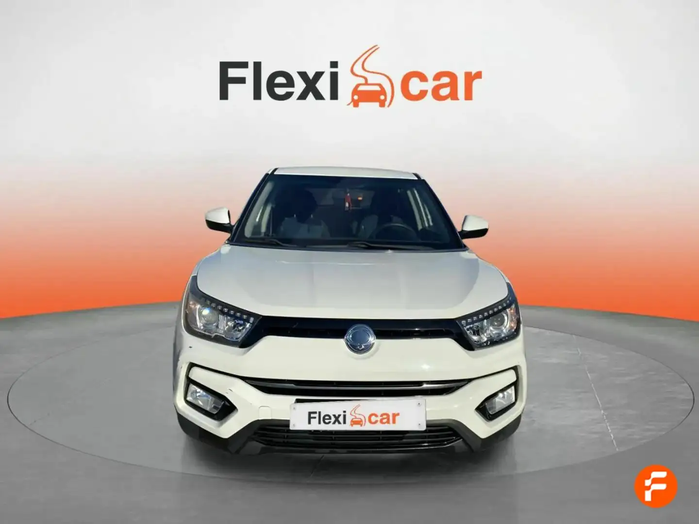 SsangYong Tivoli G16 Limited 4x2 Blanco - 2