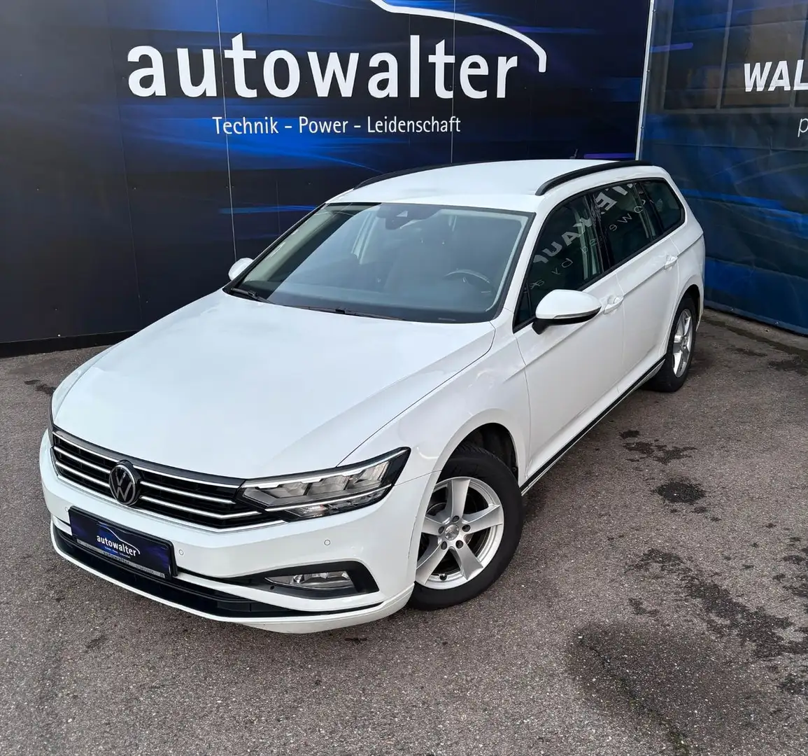 Volkswagen Passat Variant Basis Blanco - 2