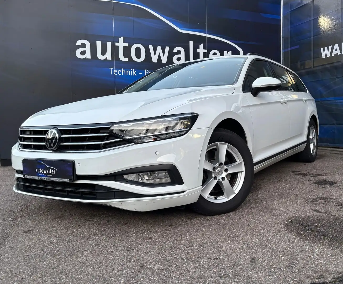 Volkswagen Passat Variant Basis Blanco - 1