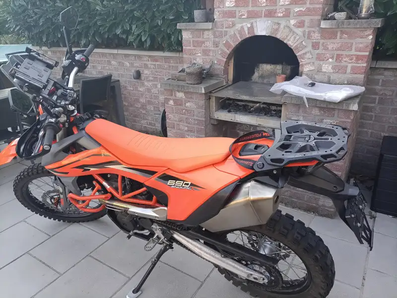 KTM 690 ENDURO R - foto 5