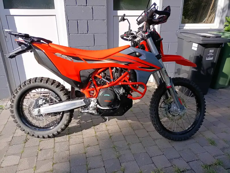 KTM 690 ENDURO R - foto 3