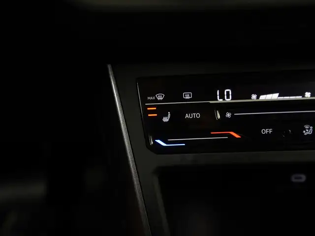 Volkswagen Polo view 12