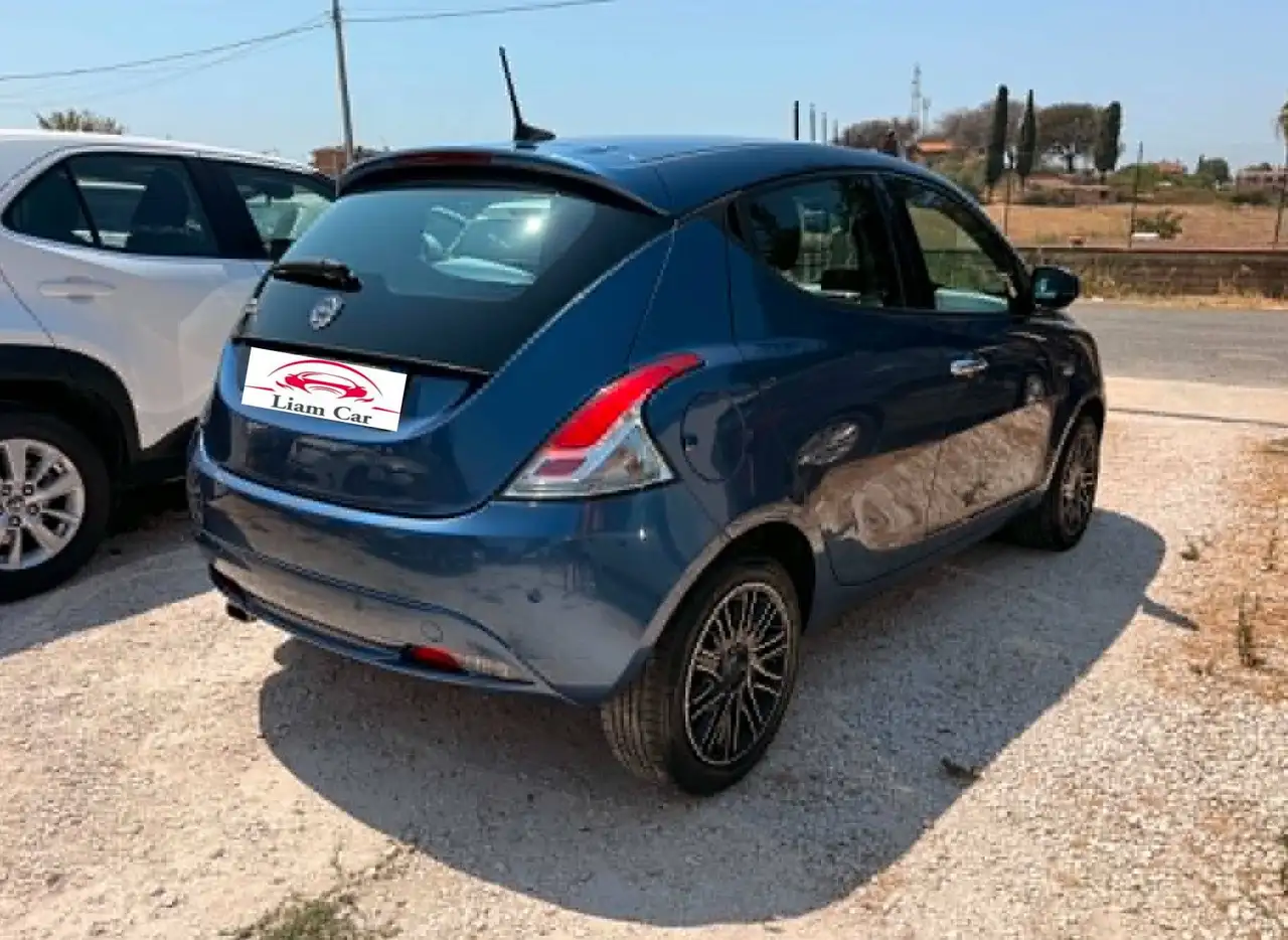 Lancia Ypsilon 2022