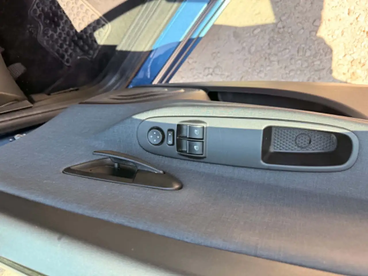 Lancia Ypsilon 2022 — фото 13