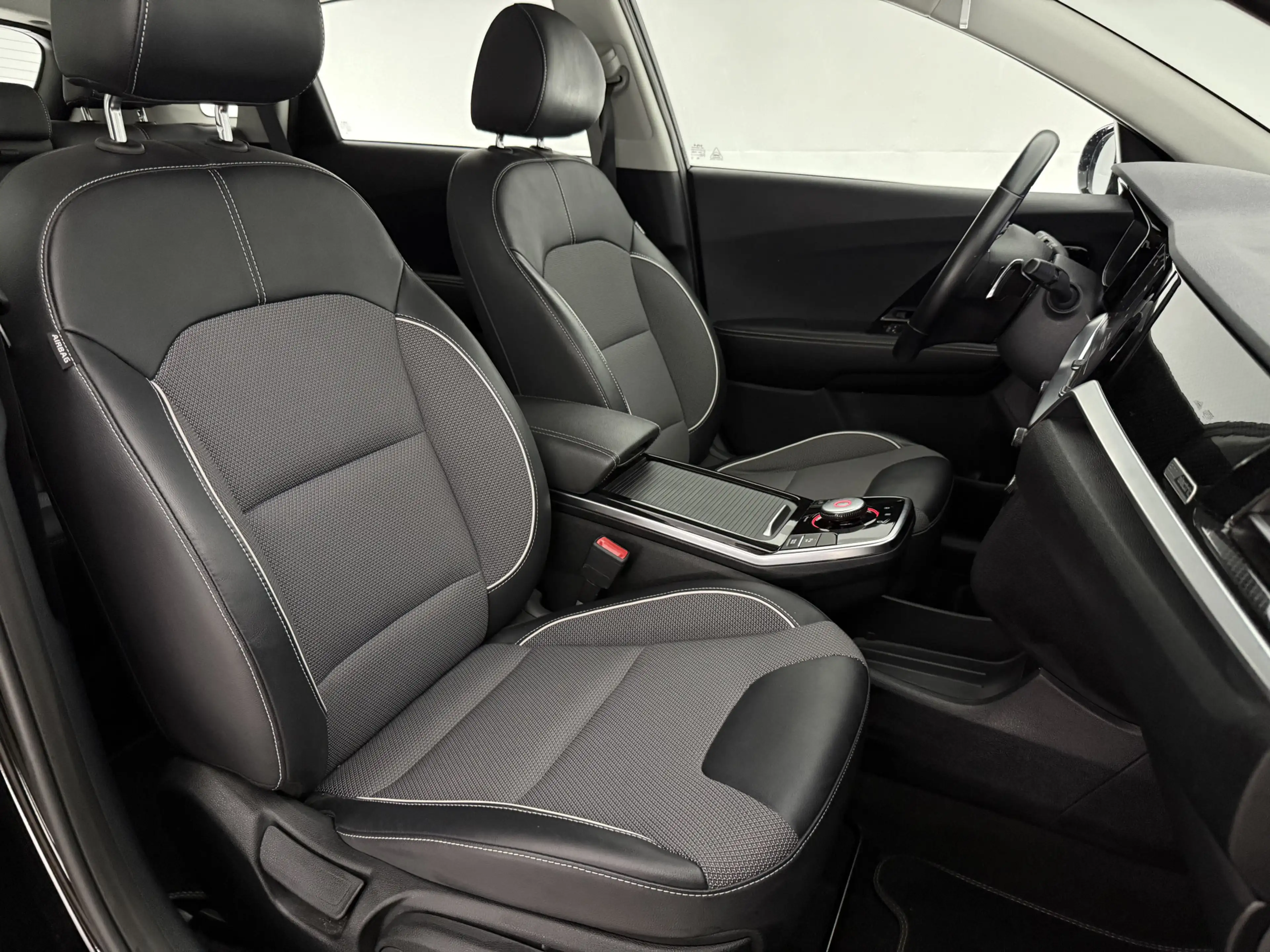 Kia e-Niro DynamicLine 64 kWh | Snelladen | SOH 95% |  Clima — photo 18