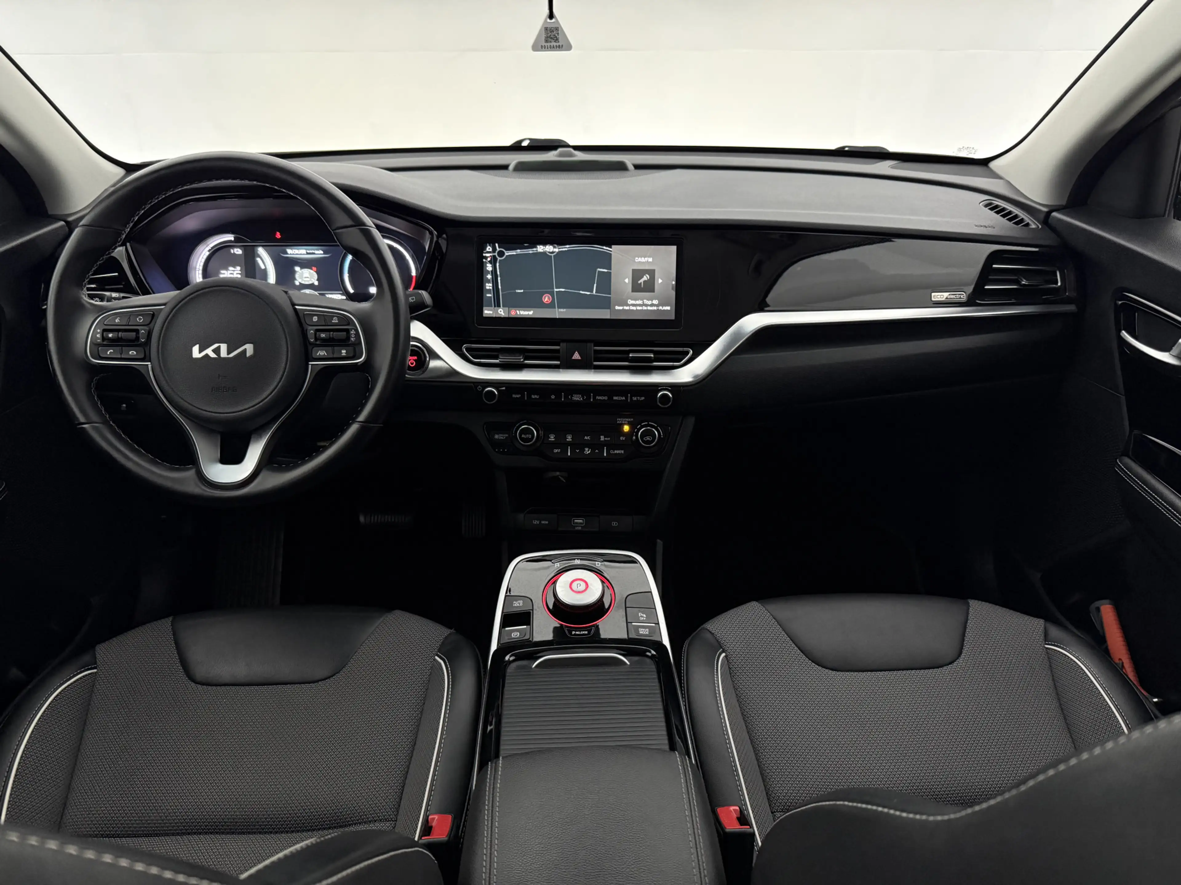 Kia e-Niro DynamicLine 64 kWh | Snelladen | SOH 95% |  Clima — photo 2
