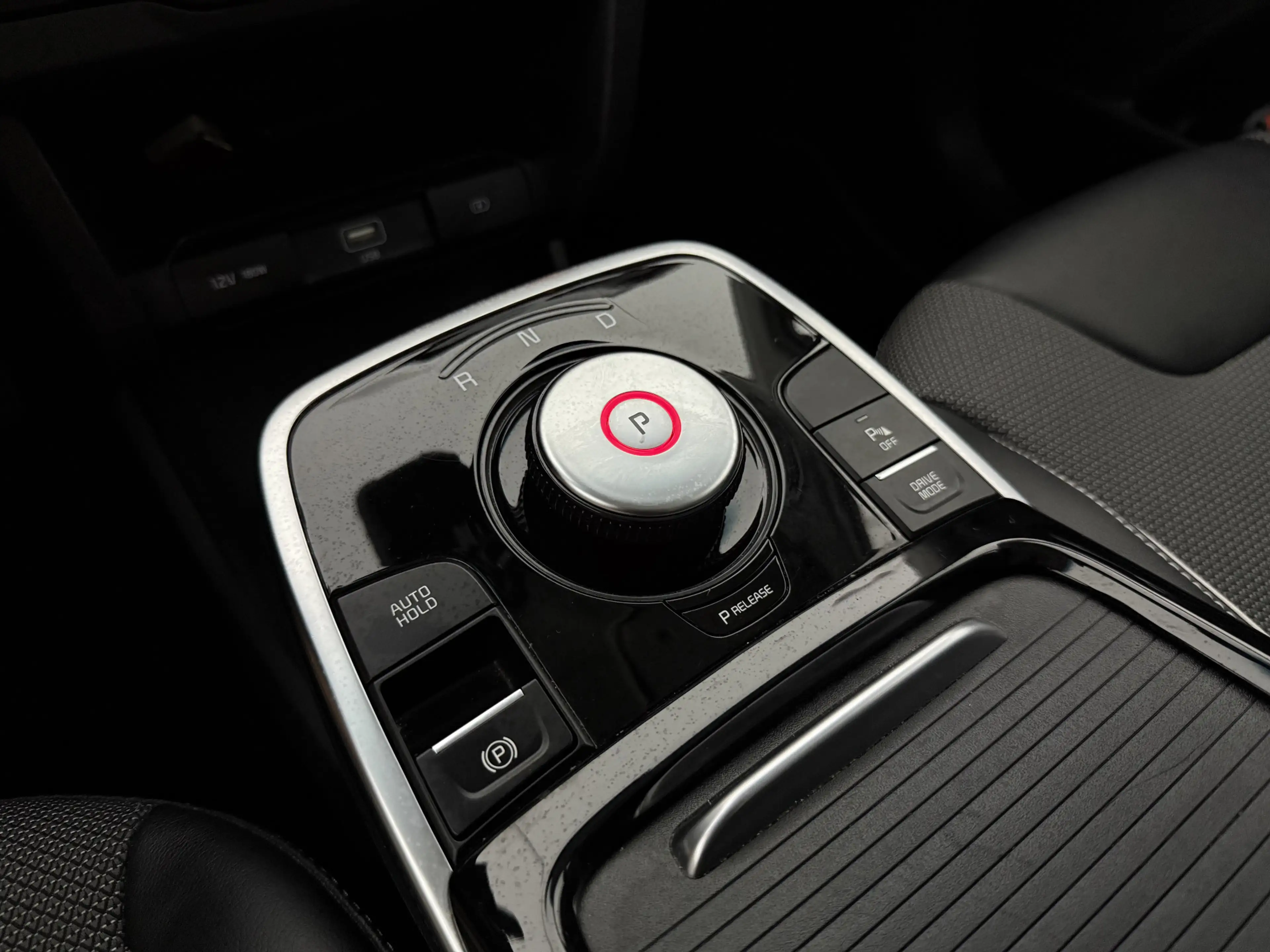 Kia e-Niro DynamicLine 64 kWh | Snelladen | SOH 95% |  Clima — photo 28