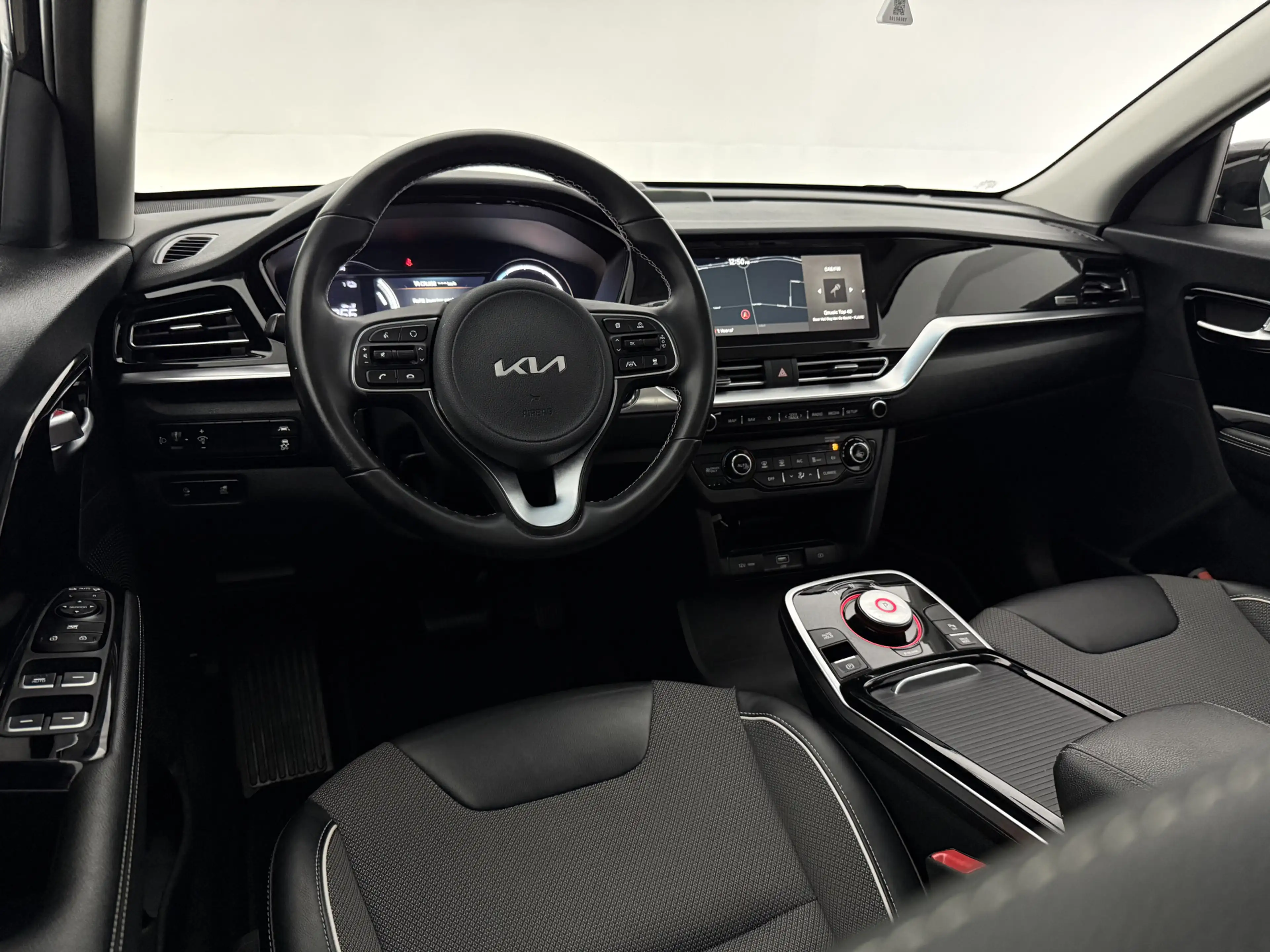 Kia e-Niro DynamicLine 64 kWh | Snelladen | SOH 95% |  Clima — photo 15