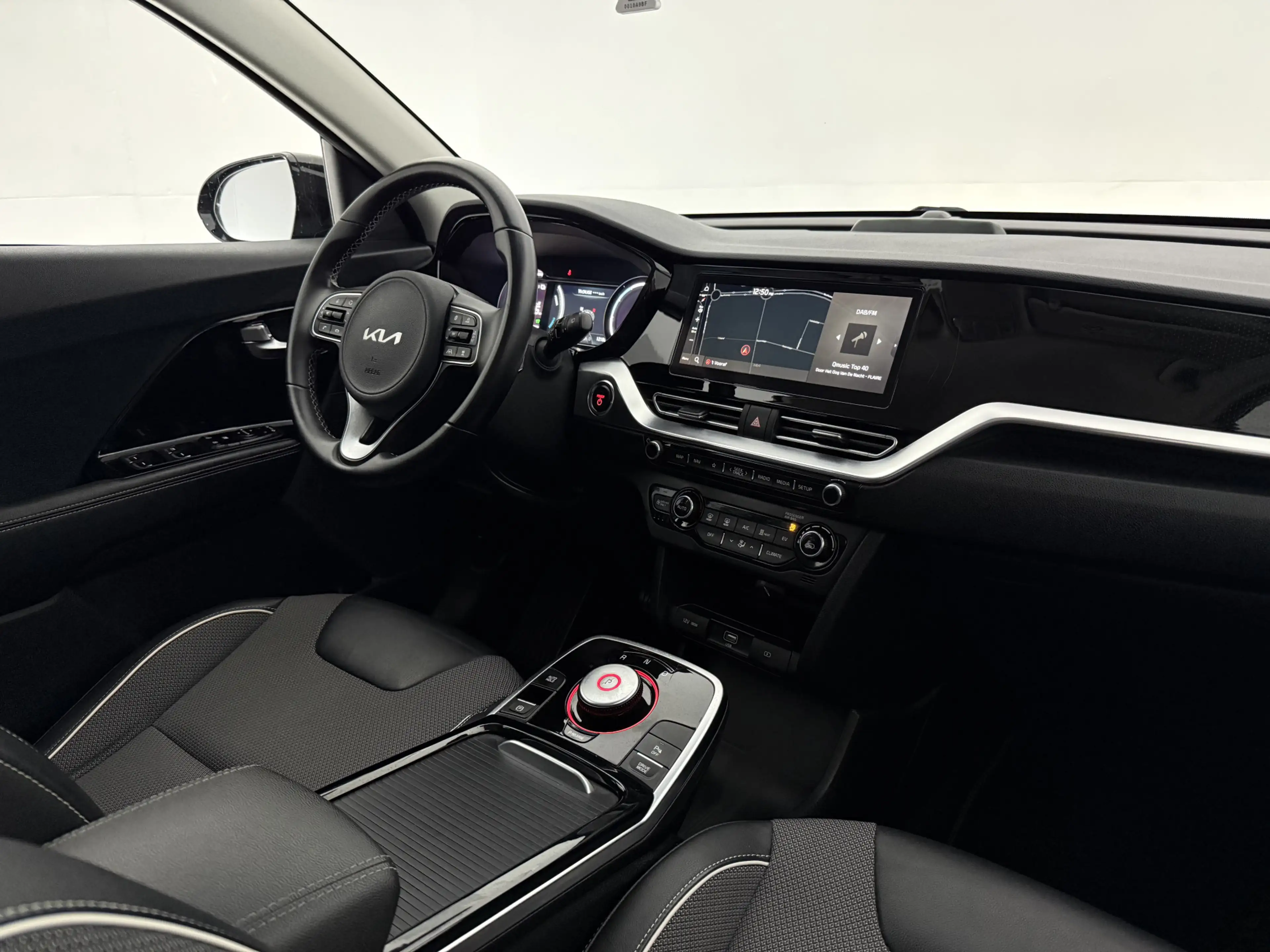 Kia e-Niro DynamicLine 64 kWh | Snelladen | SOH 95% |  Clima — photo 4