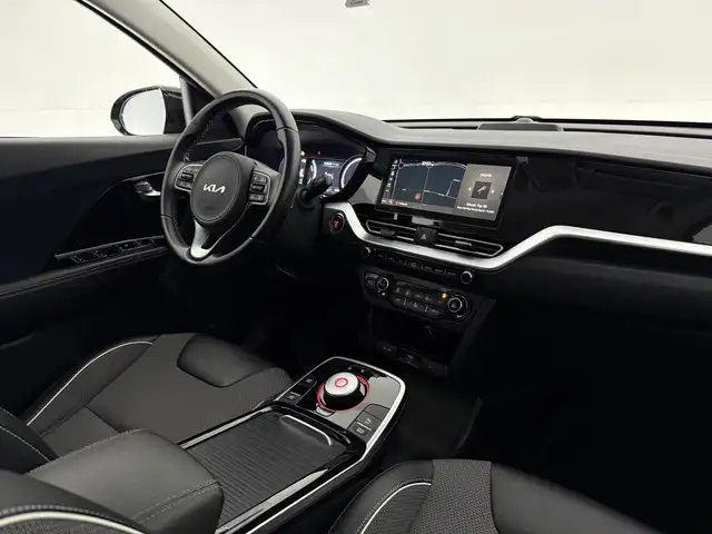 Kia E-Niro view 4