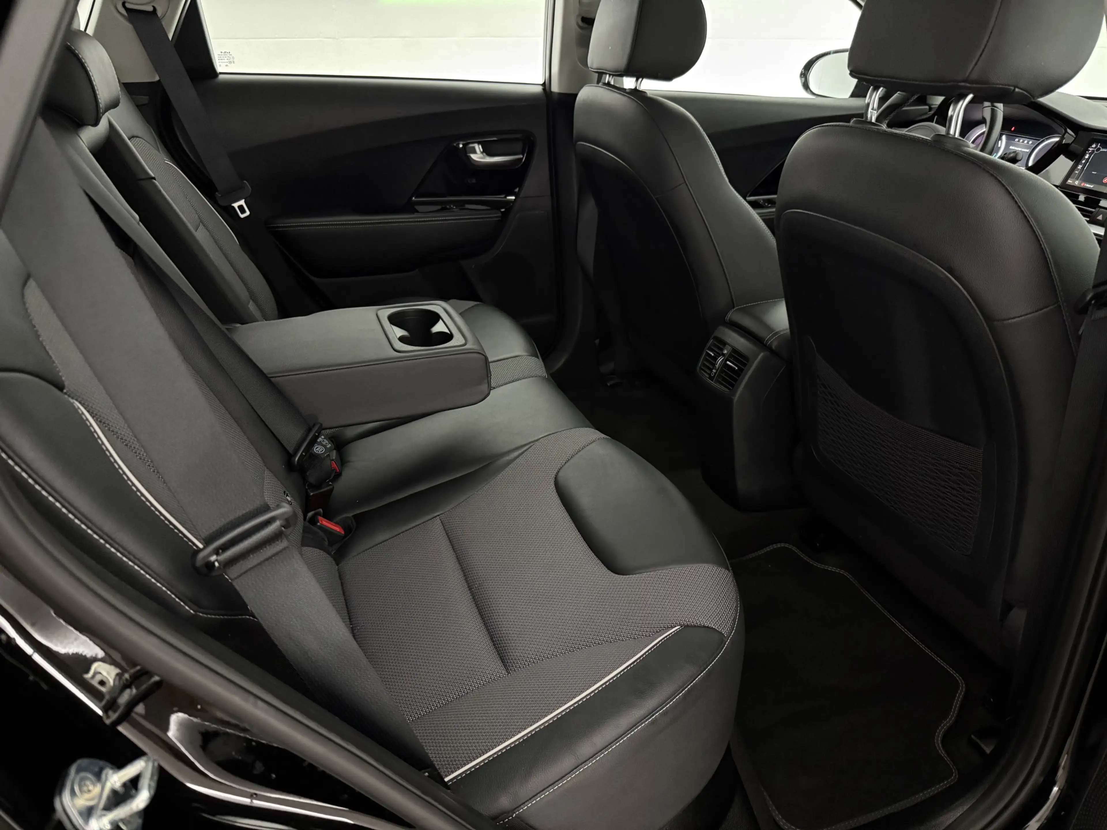 Kia e-Niro DynamicLine 64 kWh | Snelladen | SOH 95% |  Clima — photo 34
