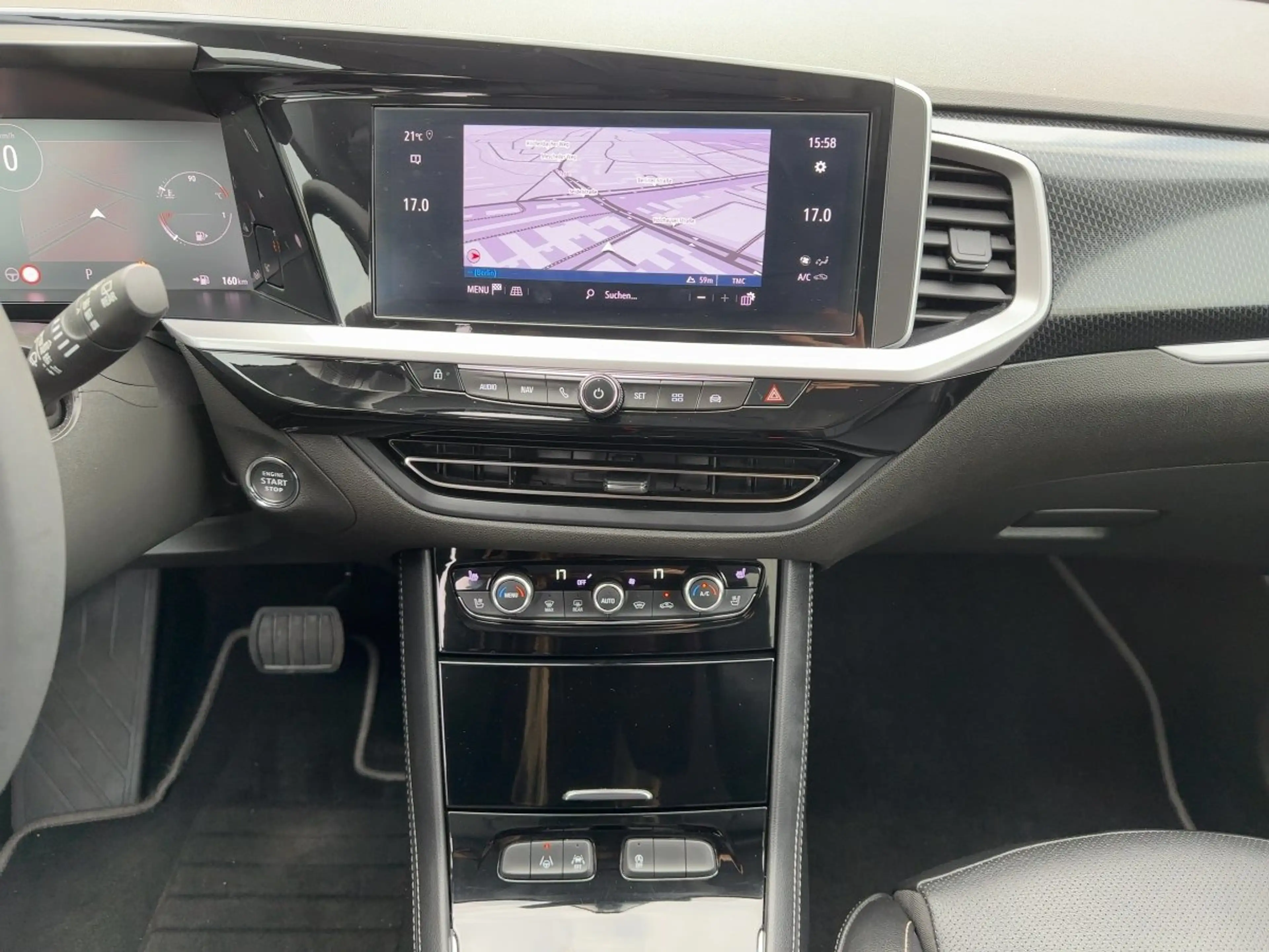 Opel Grandland Ultimate. 1.2 Direct Injection Turbo — photo 13