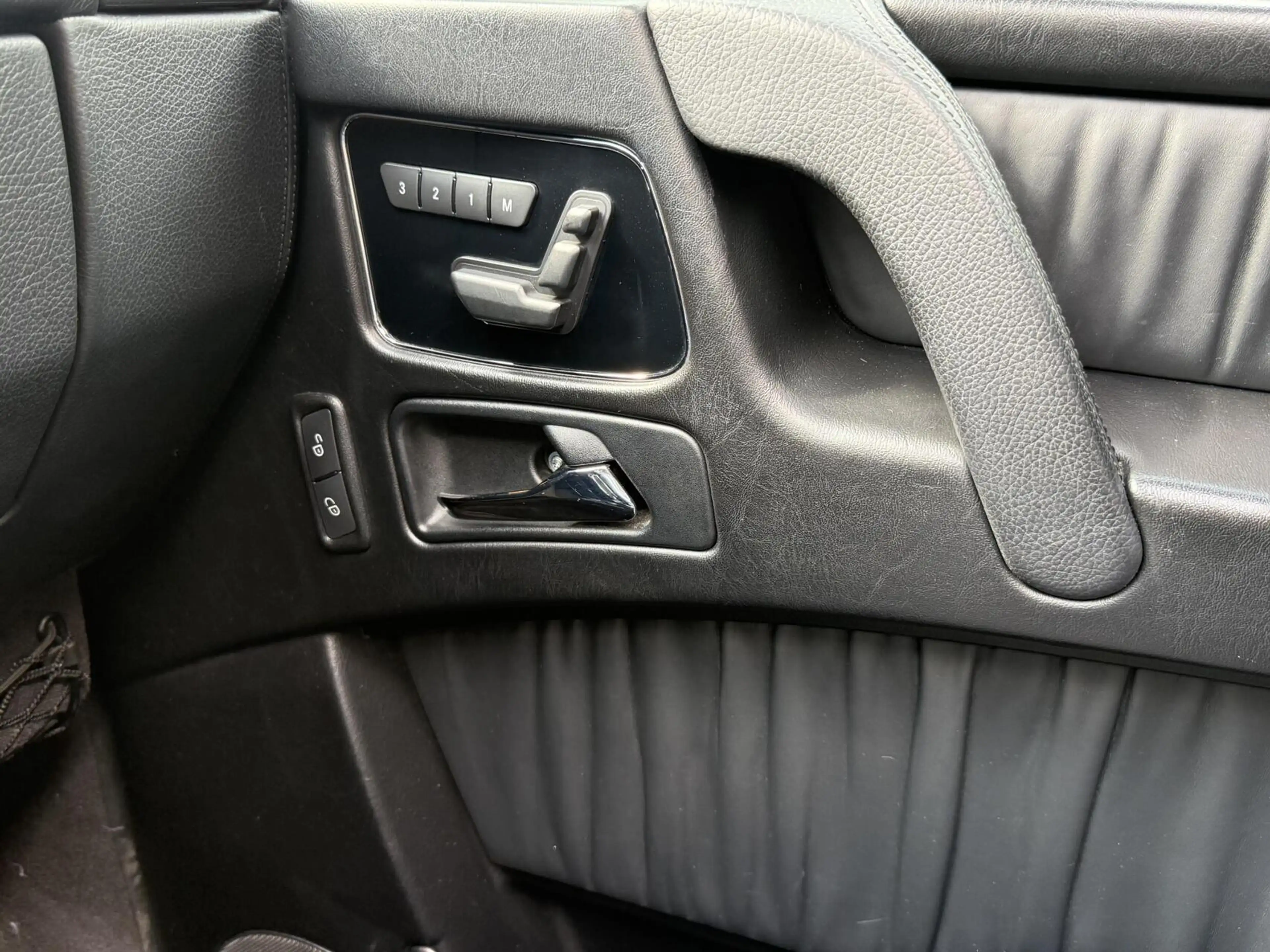Mercedes-Benz G 63 AMG — photo 26