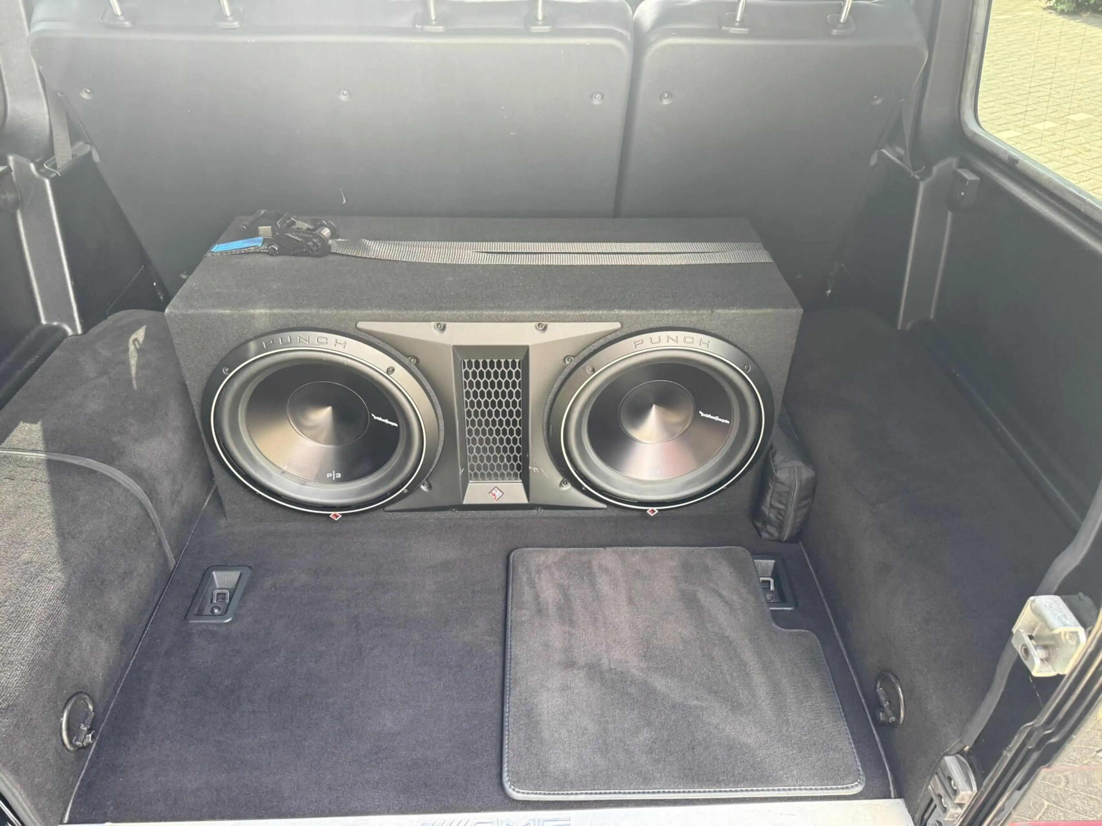 Mercedes-Benz G 63 AMG — photo 30