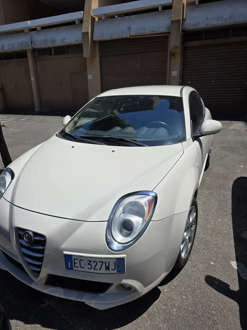 Alfa Romeo MiTo MiTo 2008 1.3 jtdm Distinctive 90cv Белый - 1