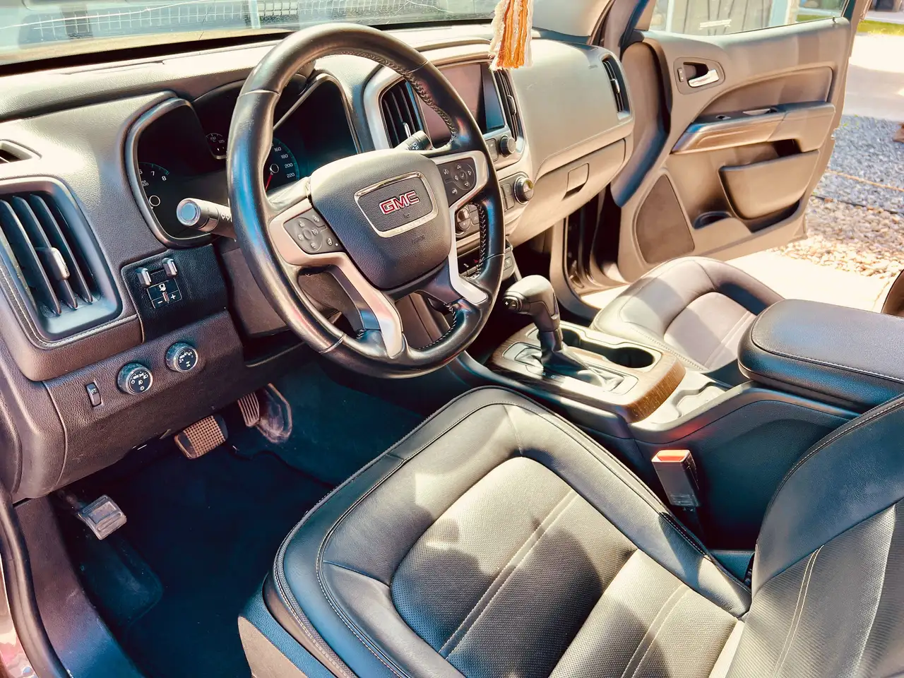 GMC Canyon fotografie GMC Canyon