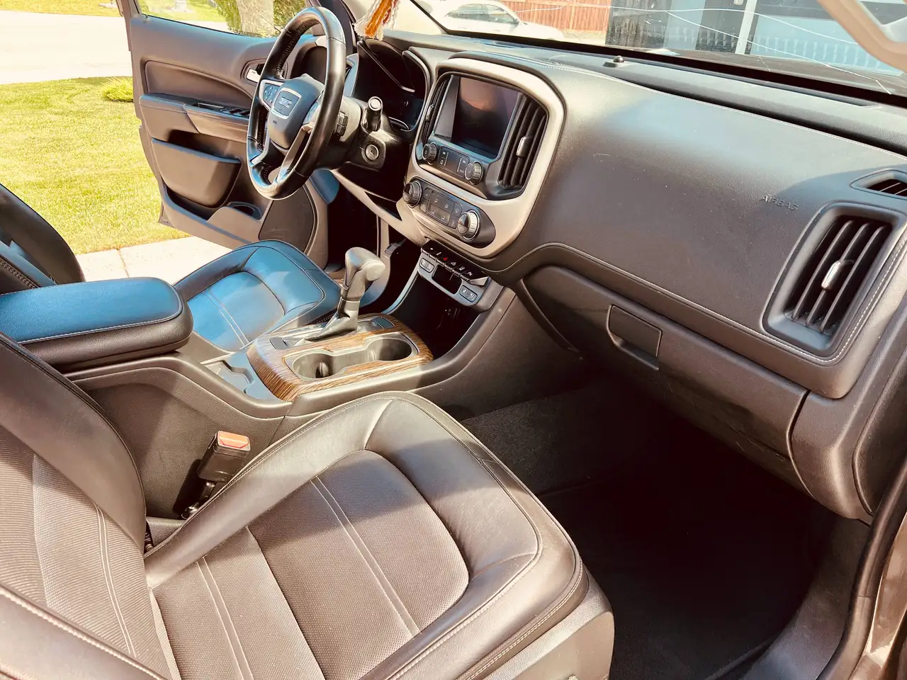 GMC Canyon fotografie GMC Canyon