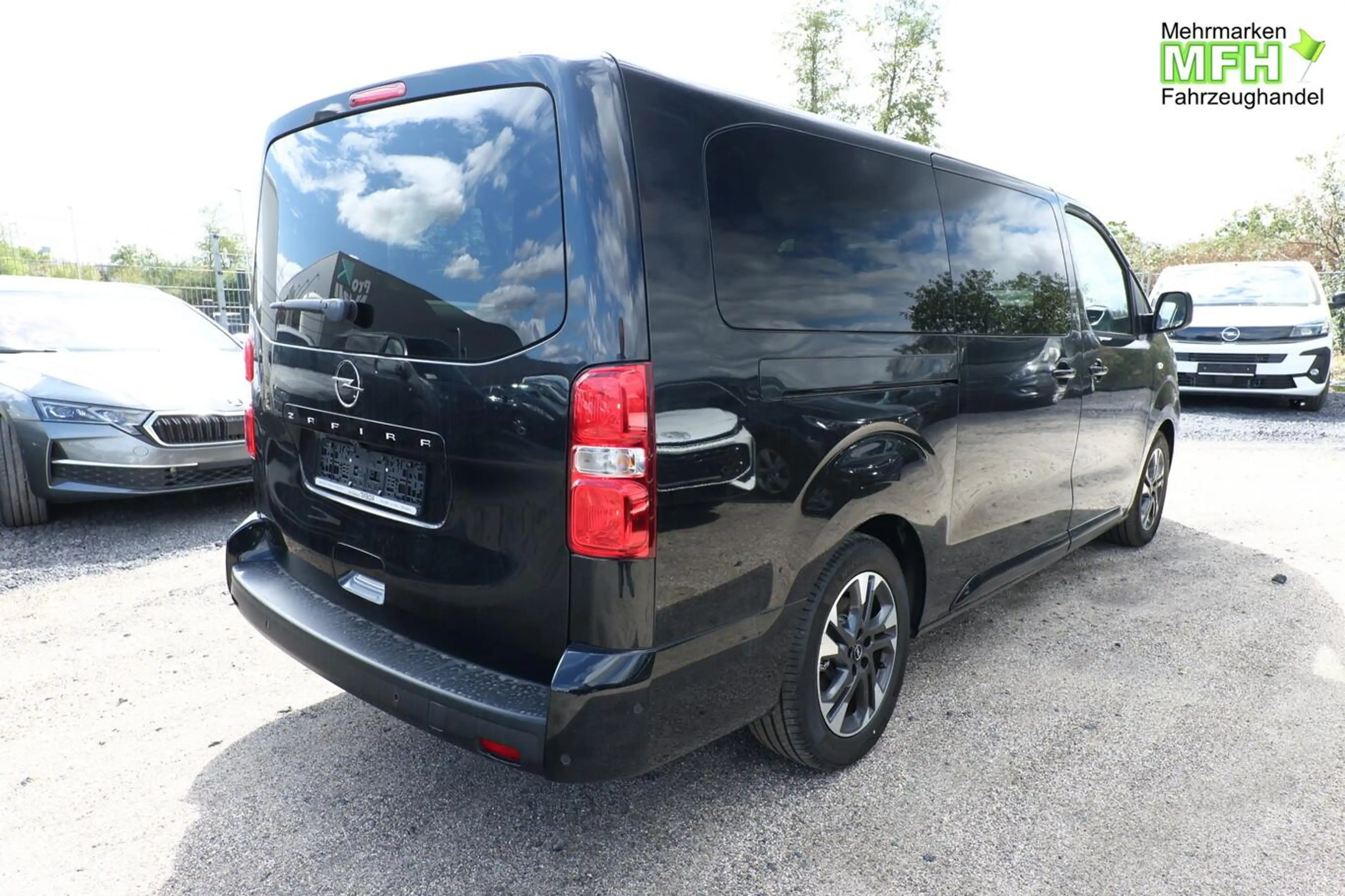 Opel Zafira GS AT8 XL 8-S Nav Massage Kam SHZ KlimaP 132 kW... — photo 2