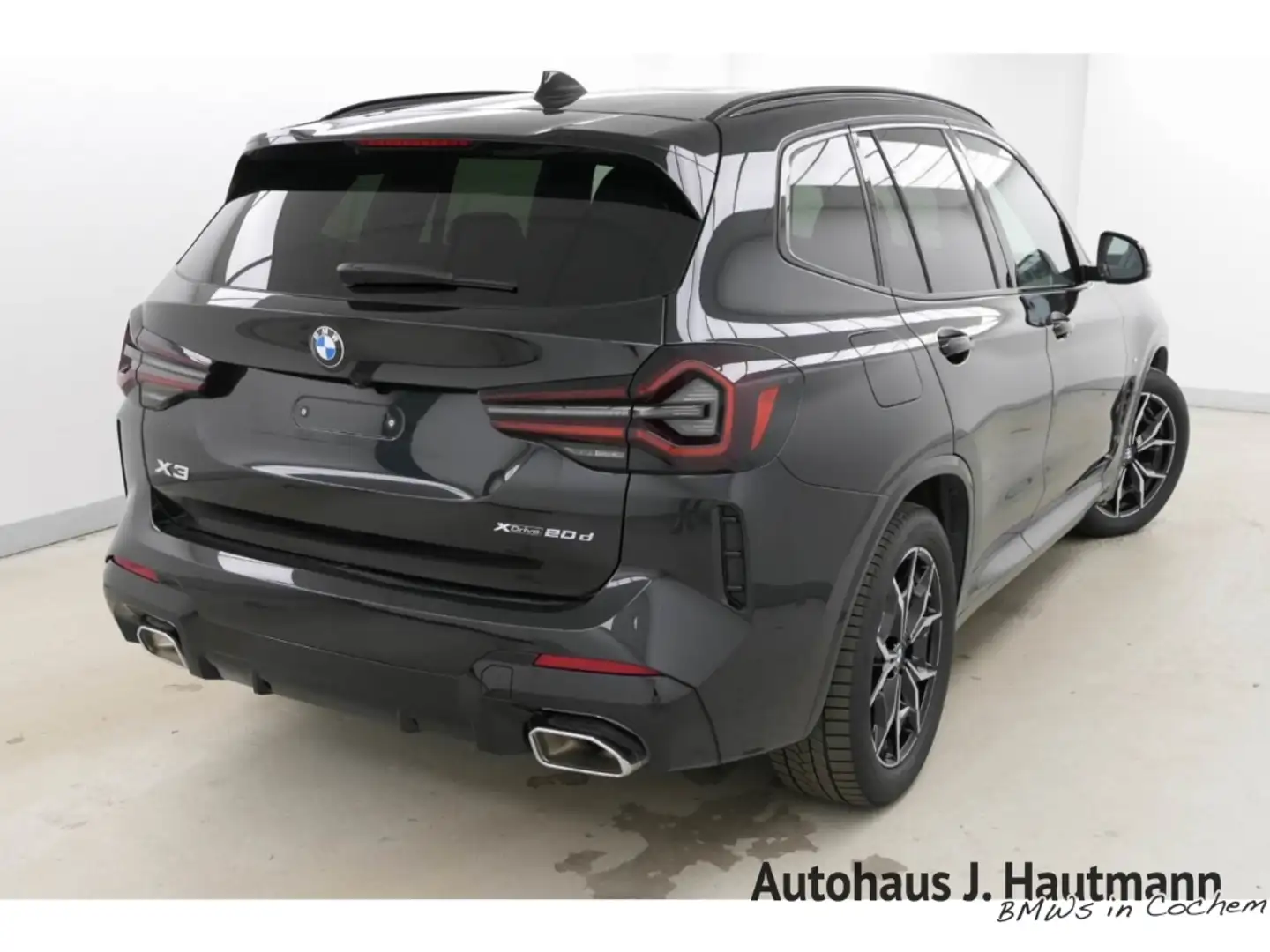 BMW X3 xDrive 20 d M Sport +AHK+LASER+HUP+PANO+ACC+ Zwart - 2