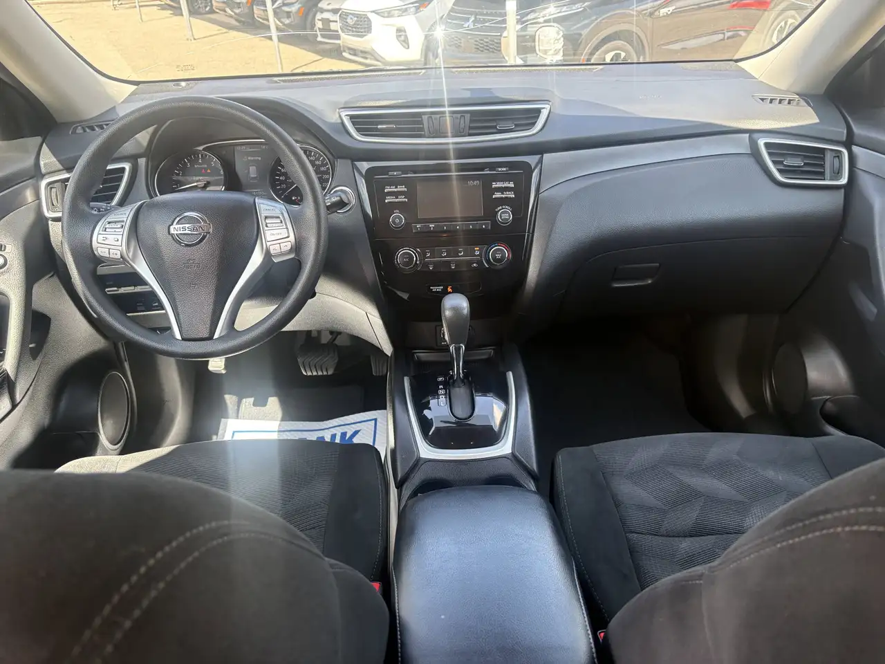 Nissan Rogue снимка Nissan Rogue