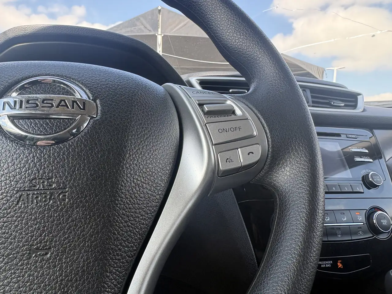 Nissan Rogue снимка Nissan Rogue