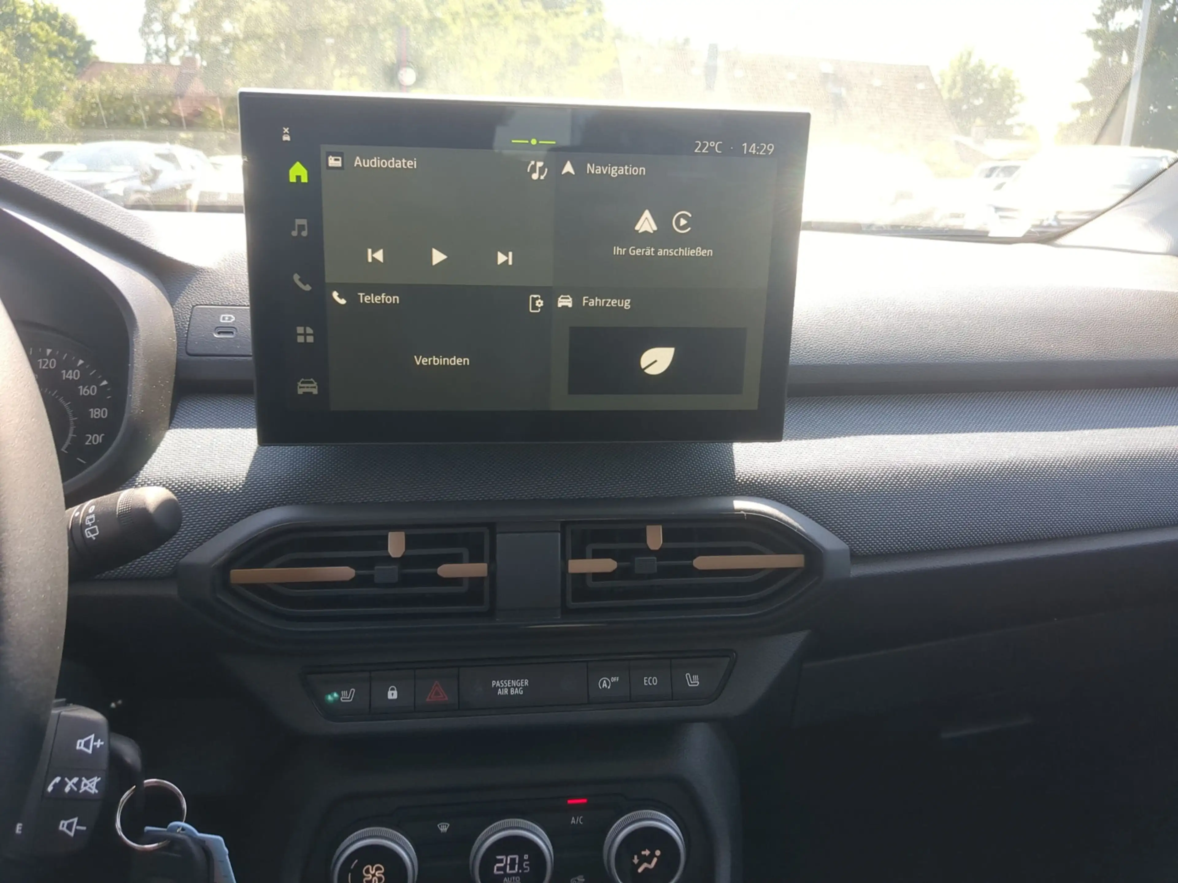 Dacia Sandero Stepway TCe 110 Expression SHZ Navi — photo 11