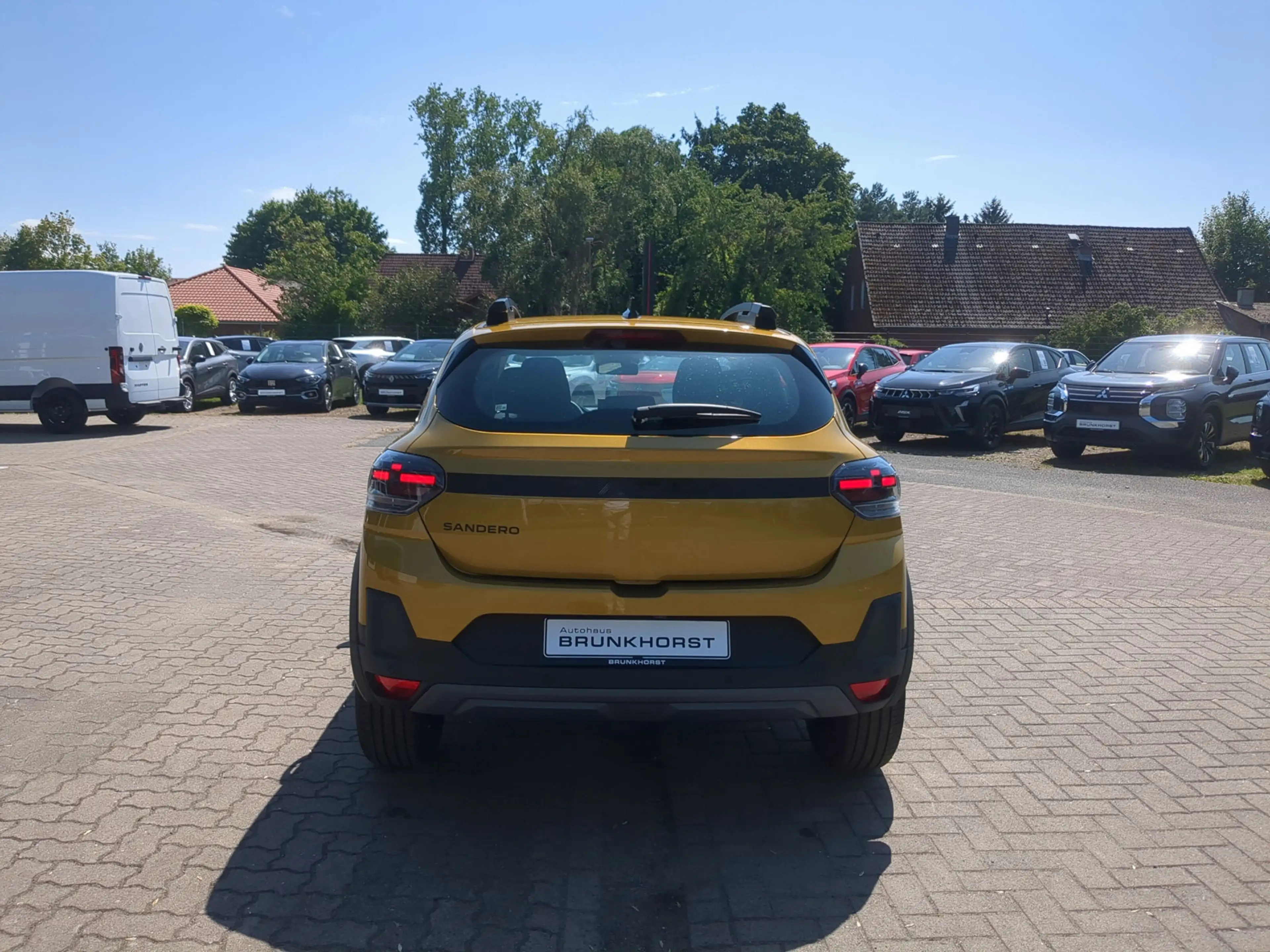 Dacia Sandero Stepway TCe 110 Expression SHZ Navi — photo 2