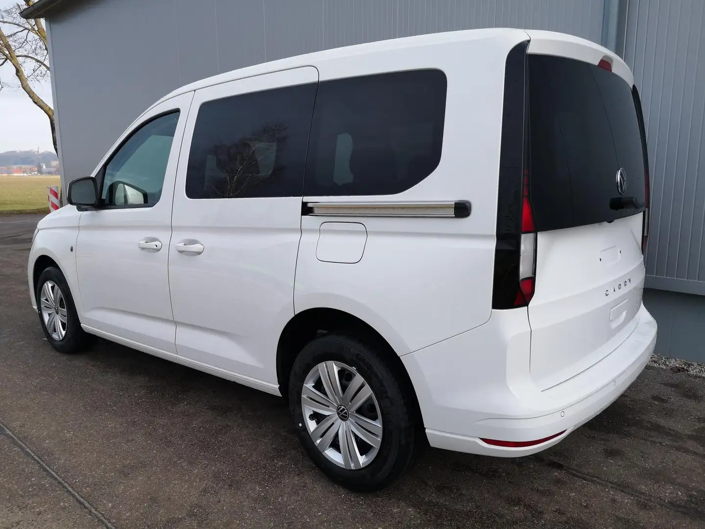 Volkswagen Caddy Family 2.0 TDI DSG APP PDC Kamera Blanc - 2