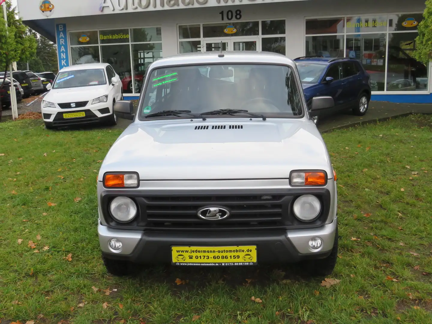 Lada Niva Urban 4*4 Allrad Klima&Sitzheizung Silber - 2