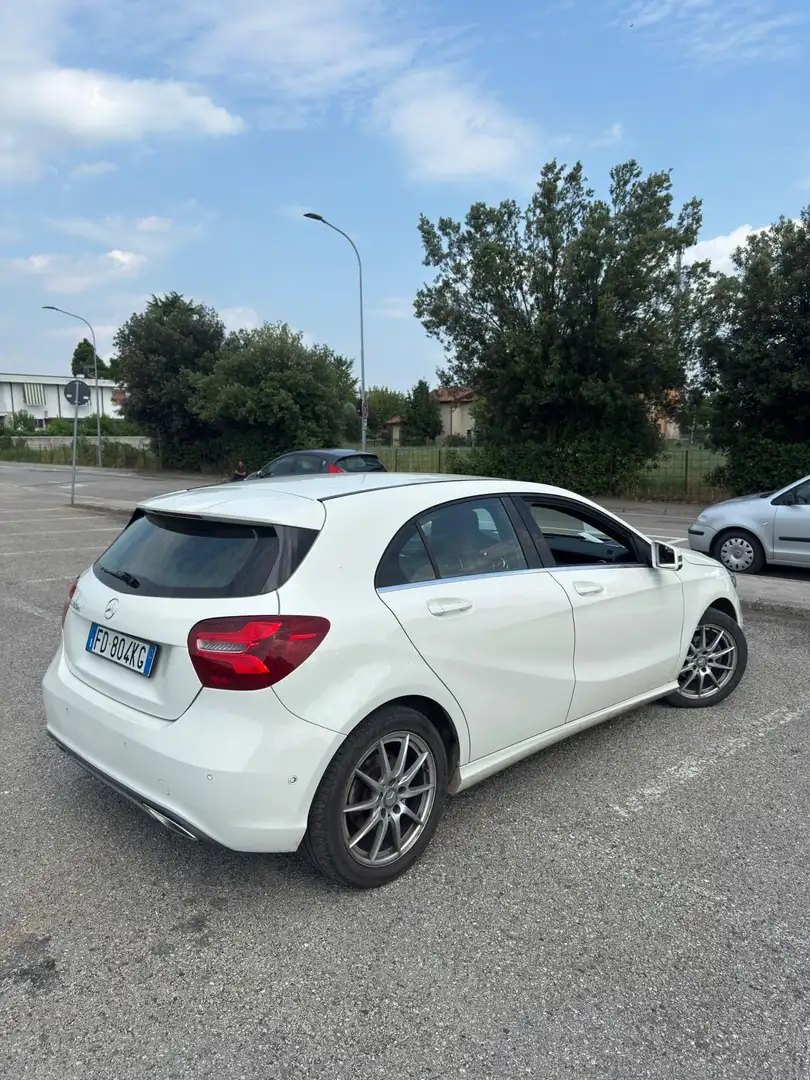 Mercedes-Benz A 180 d Executive - 2