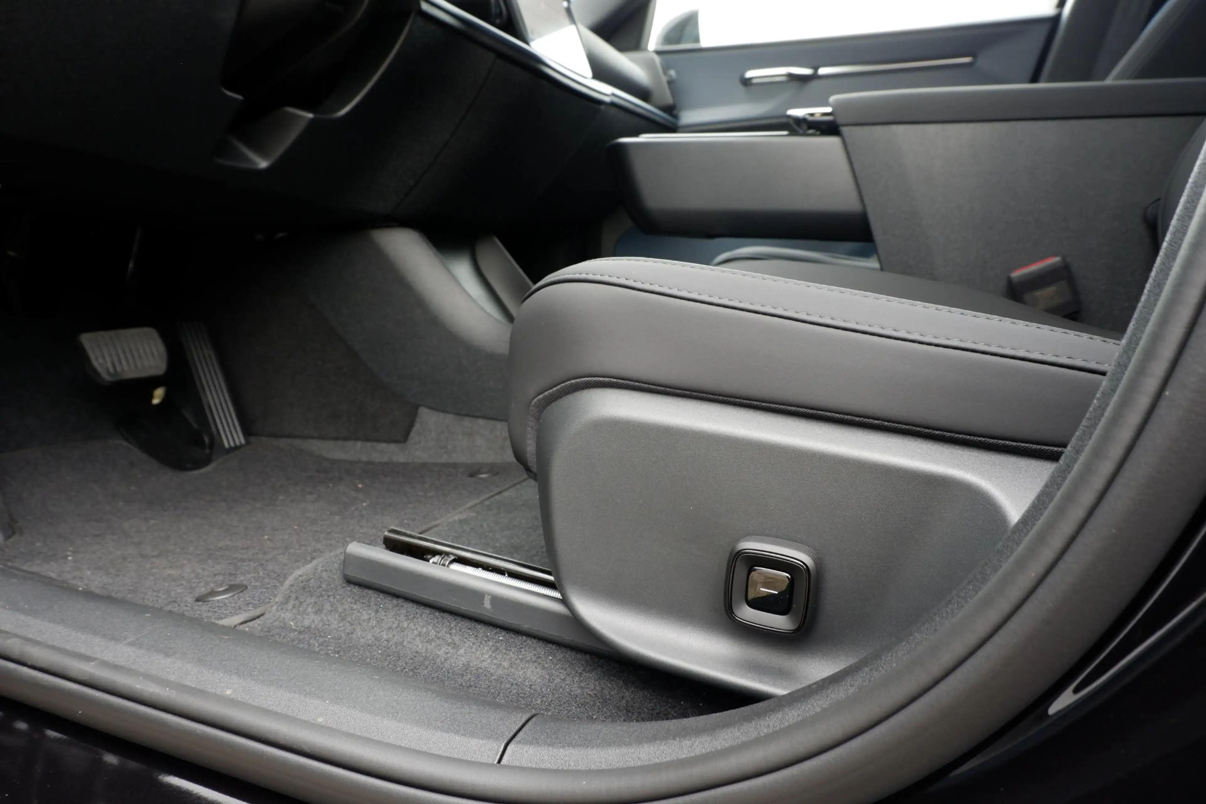 Volvo EX30 P5 Long Range Plus Europa 69 kWh Elektrisch verste — photo 12