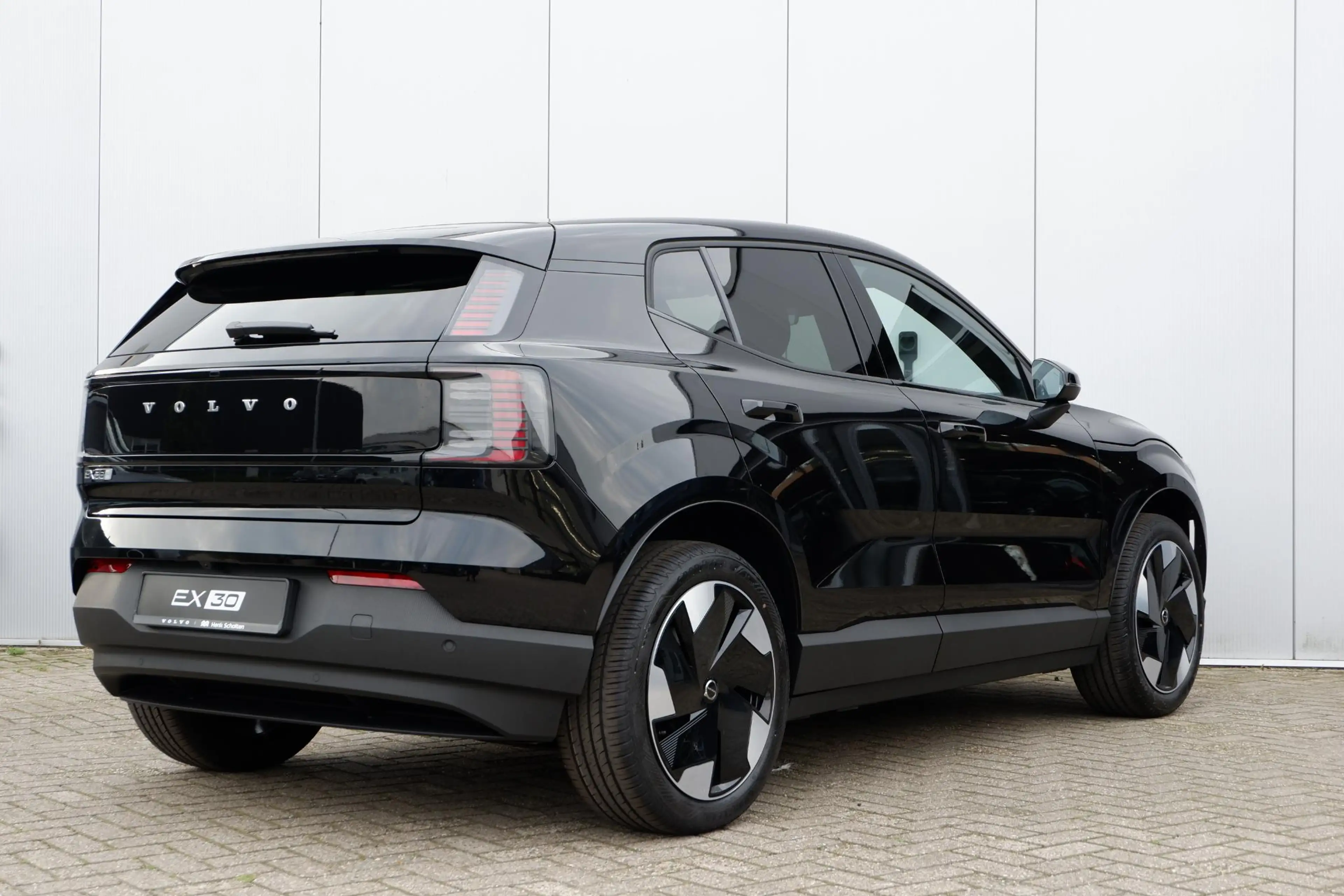Volvo EX30 P5 Long Range Plus Europa 69 kWh Elektrisch verste — photo 2