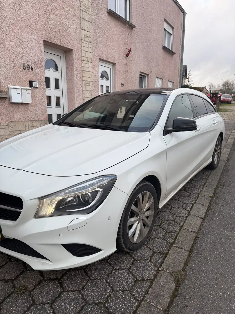Mercedes-Benz CLA 220 Shooting Brake 220d 4Matic 7G-DCT - 1