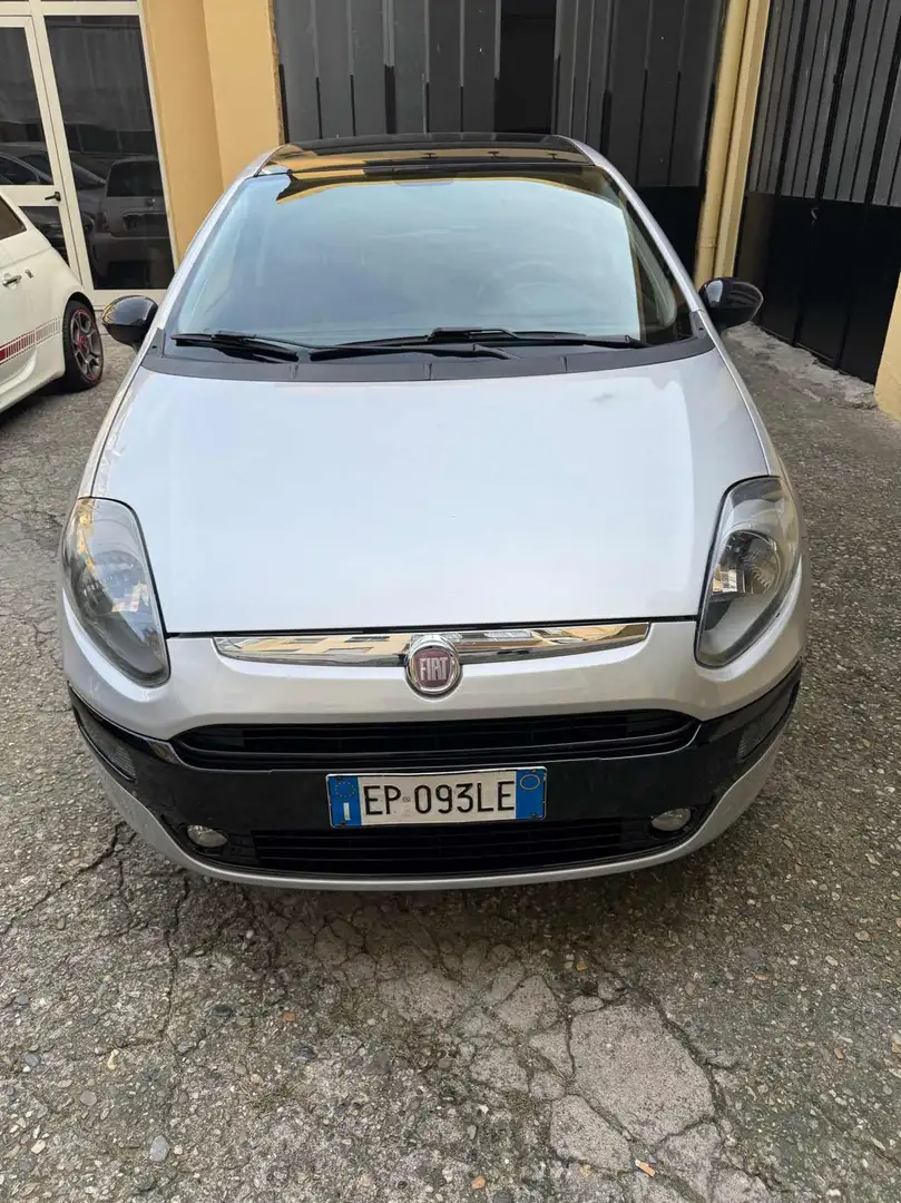 Fiat Punto Evo 1.4 5 porte Emotion EasyPower Grau - 2