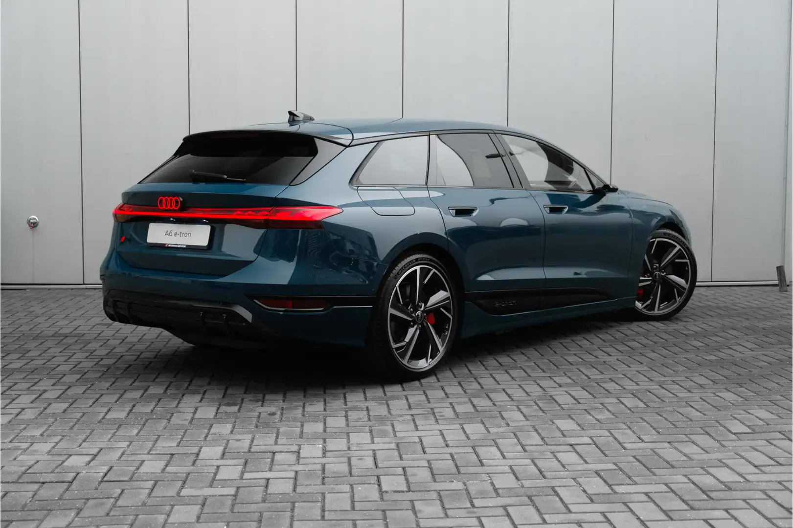 Audi S6 Avant e-tron S6 100 kWh Bleu - 2